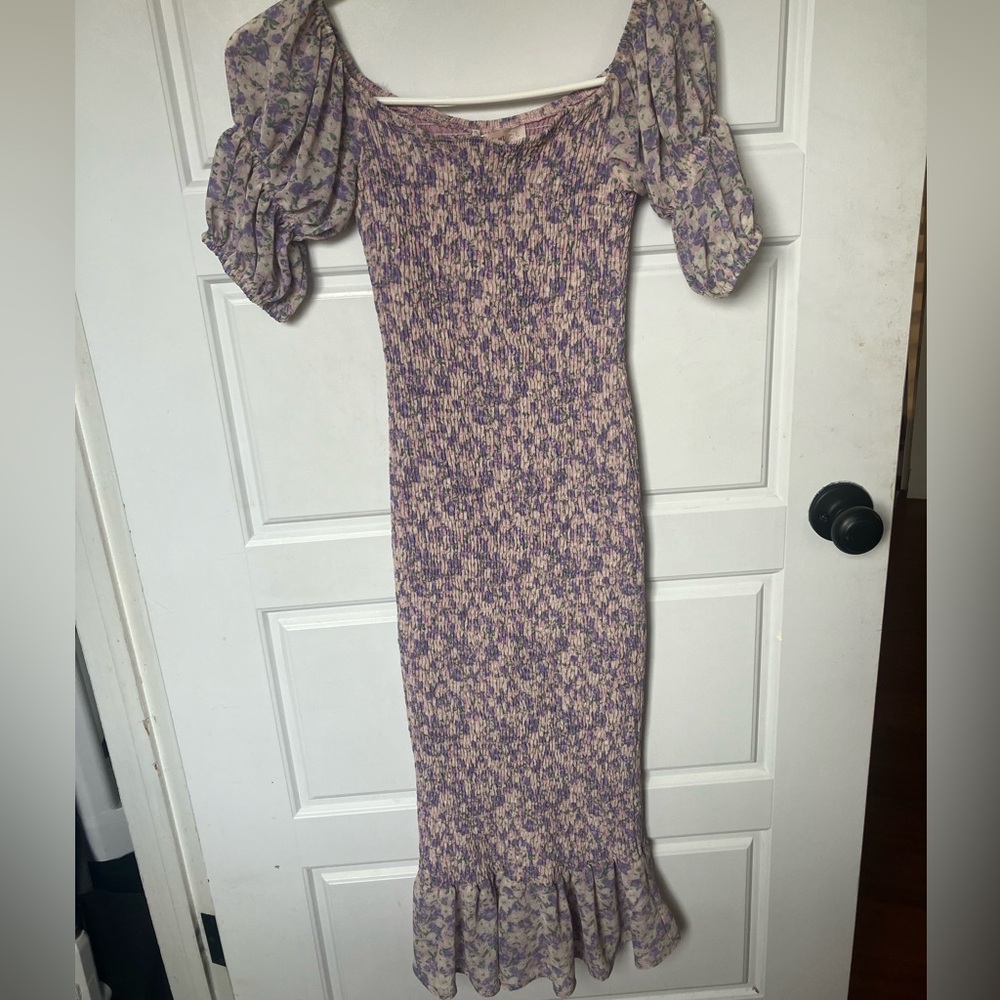 Hello Molly Floral Lavender Puff-Sleeve Midi Dress